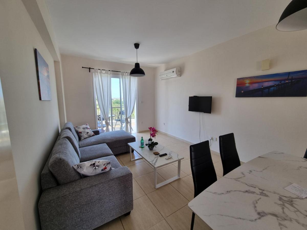 Ancient Paphos - Cozy Place Next To The Sea, Marina, Historical Sites, Buses, Mall, And Market Dış mekan fotoğraf