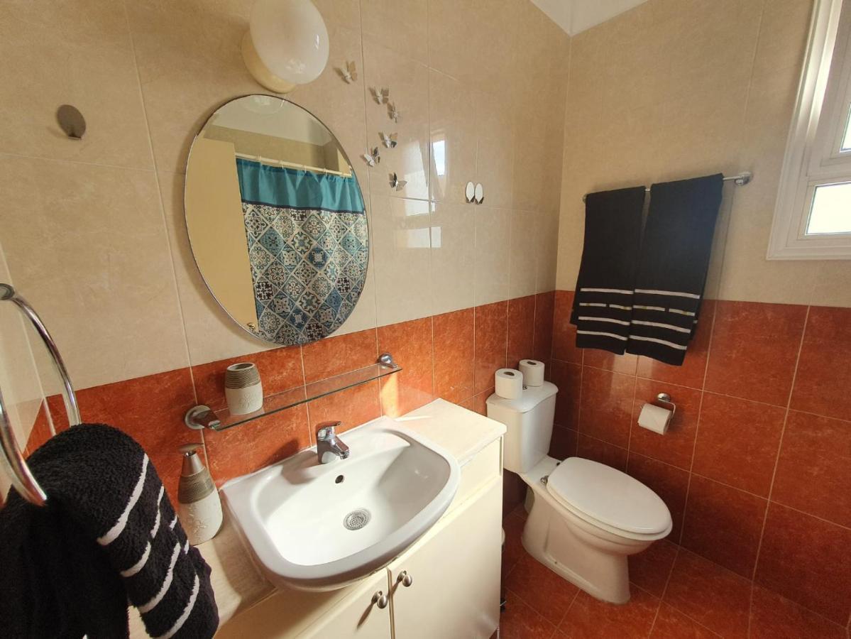 Ancient Paphos - Cozy Place Next To The Sea, Marina, Historical Sites, Buses, Mall, And Market Dış mekan fotoğraf